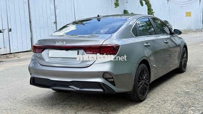 Kia K3 2.0 Premium 2022 48000 km Xám