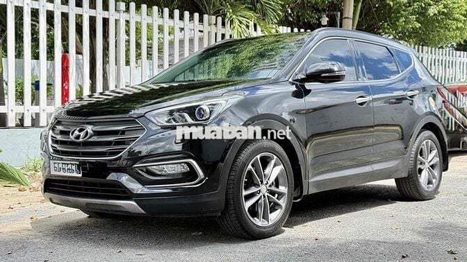 Hyundai Santafe 2018 Full dầu (4WD) 130000 km Đen
