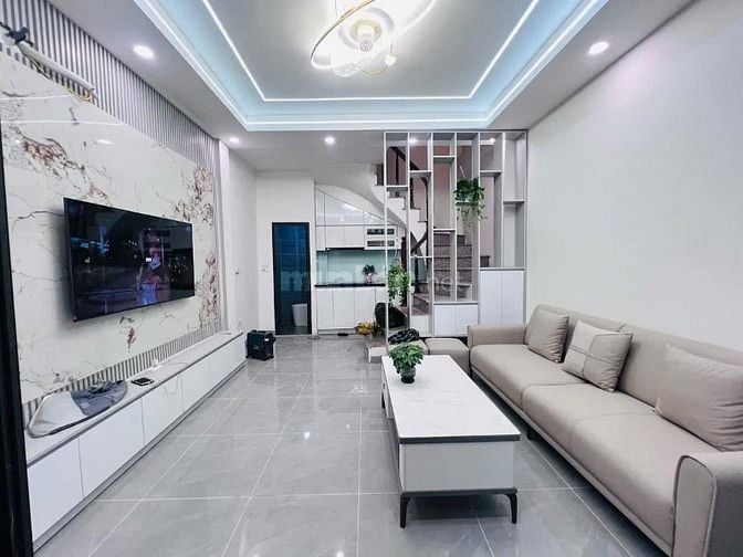 Bán Gấp Nhà Võng Thị Lô Góc 26 Tỷ 80 m2 , 7 Tầng Thang Máy  