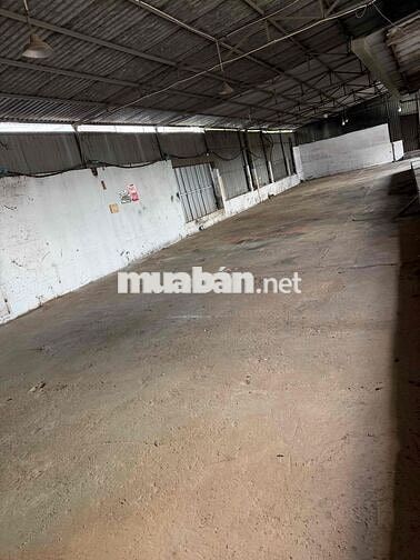 Cho thuê kho 12 x35-420 m ( co nhà cấp 4 )-2 phong sach sẽ-giá 16 tr