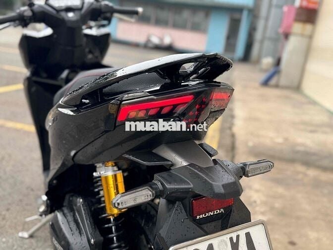 Em cần bán vario 125 vin 2022 đi 16.000 km