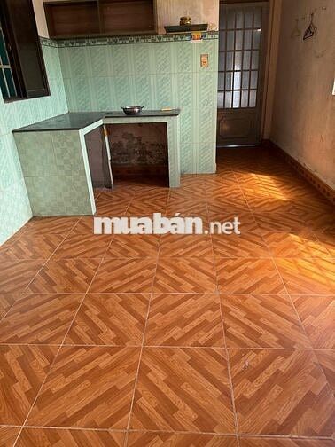 Cho thuê kho 12 x35-420 m ( co nhà cấp 4 )-2 phong sach sẽ-giá 16 tr