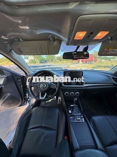 Mazda Mazda3 2017 Xanh Cavansite 9 vạn km