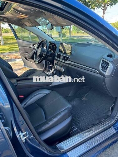 Mazda Mazda3 2017 Xanh Cavansite 9 vạn km