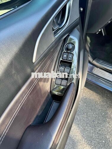 Mazda Mazda3 2017 Xanh Cavansite 9 vạn km