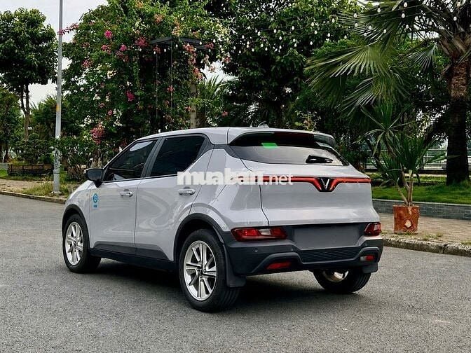 VF5 PLUS 25 - MUA PIN - FREE SẠC KGH