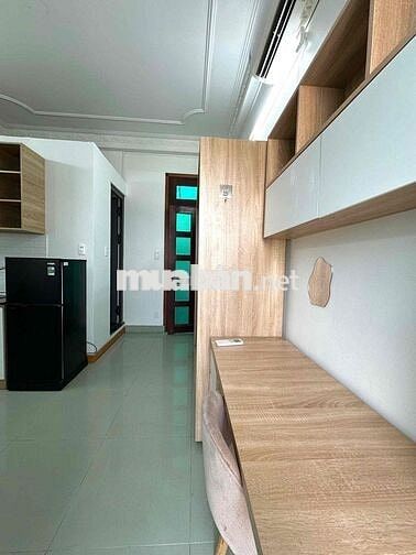 STUDIO BAN CÔNG THOÁNG ĐẸP FULL NỘI THẤT NGAY TRUNG TÂM QUẬN 10