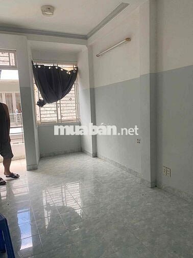 NHÀ NGUYÊN CĂN THÀNH THÁI – TRUNG TÂM QUẬN 10 – 4PN RỘNG RÃI + 3PN