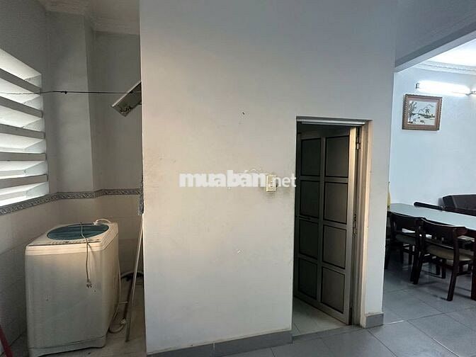 Cho thuê căn Hộ 3 phòng ngủ, 108m2 giá 4 triệu/tháng