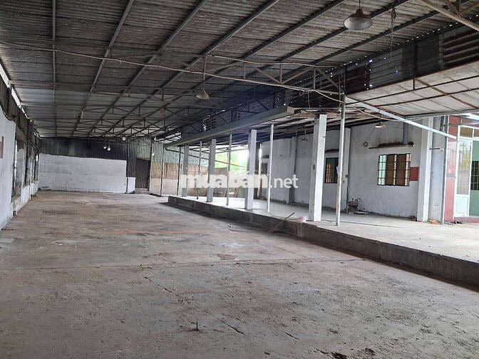 KHO XƯỞNG CHO THUÊ 420M² – PHAN VĂN HỚN, BÀ ĐIỂM- 16 TRIỆU/THÁNG