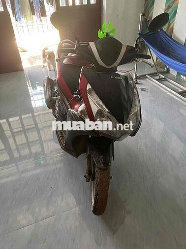 Honda Air Blade Thể thao Đỏ đen Xăng