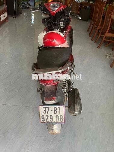 Honda Air Blade Thể thao Đỏ đen Xăng