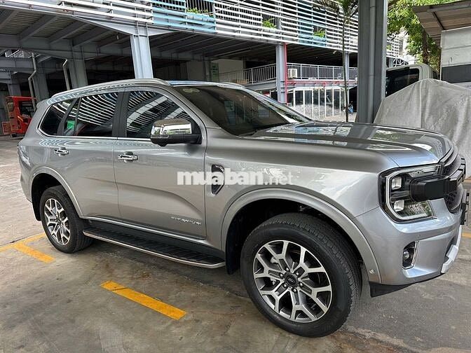Ford Everest Titanium 2022 4x4, 26.000km, vay 75%