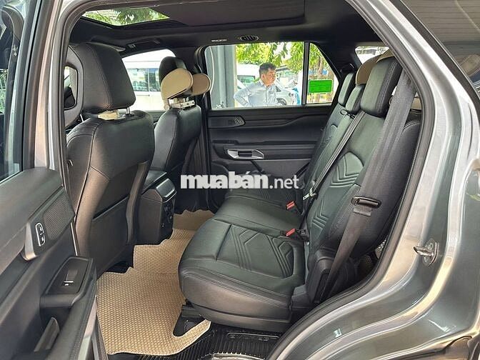 Ford Everest Titanium 2022 4x4, 26.000km, vay 75%