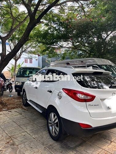 Hyundai Tucson 2013 Trắng 900000 km Nhập khẩu