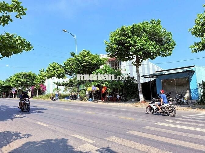 Hiếm Có! Mặt Tiền Kinh Doanh DT602 (Đường 15m, Vỉa Hè 5m)  Kèm Nhà C4