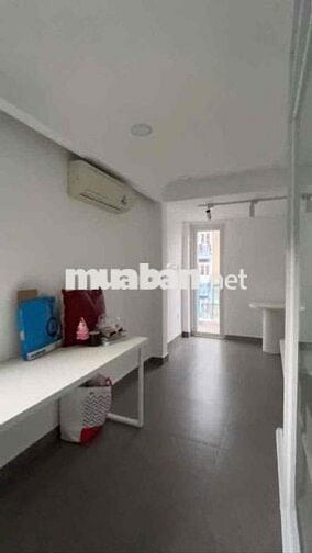CHO THUÊ NHÀ GÓC 2MT CÔ GIANG Q1 - TRỆT 3 LẦU