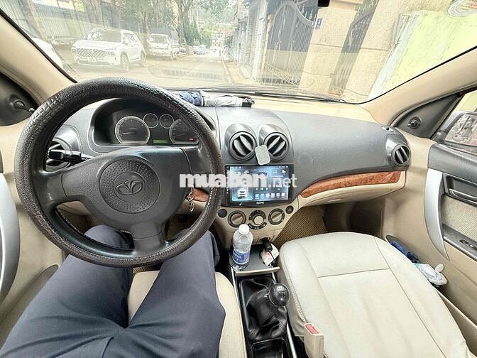 Chevrolet Gentra Bạc