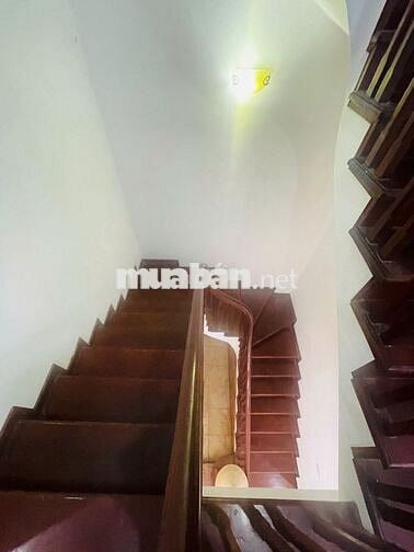 Cho thuê căn nhà 100M x 4 Tầng - Khu đô thị  Dịch Vọng -Cầu Giấy.