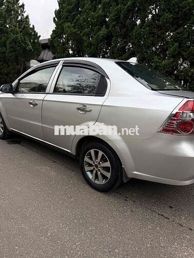 Chevrolet Gentra Bạc