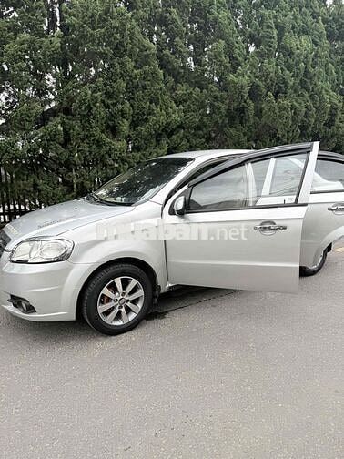 Chevrolet Gentra Bạc