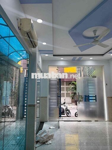 Mặt tiền khu Tên Lửa nhà nguyên căn full nội thất