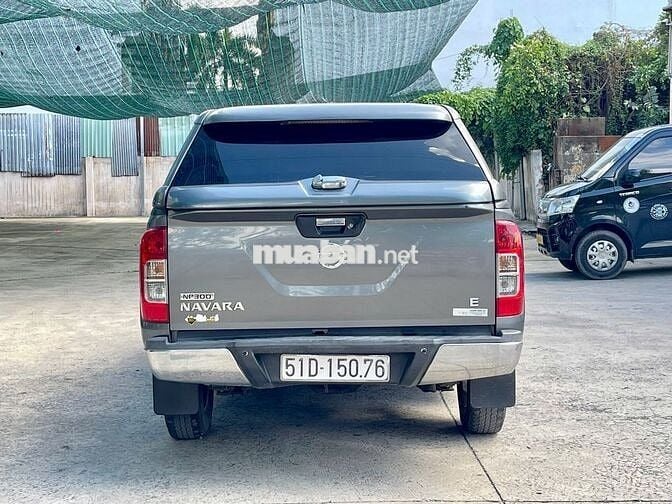 Nissan Navara E 2016 Xám Titan - nhập Thái