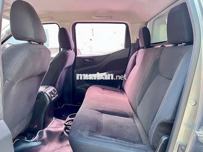 Nissan Navara E 2016 Xám Titan - nhập Thái
