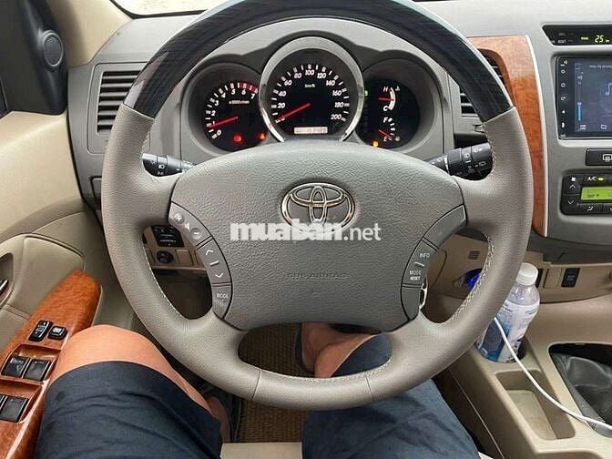 Toyota Fortuner 2010 Xăng Tự động Đen