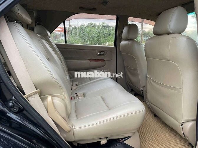 Toyota Fortuner 2010 Xăng Tự động Đen