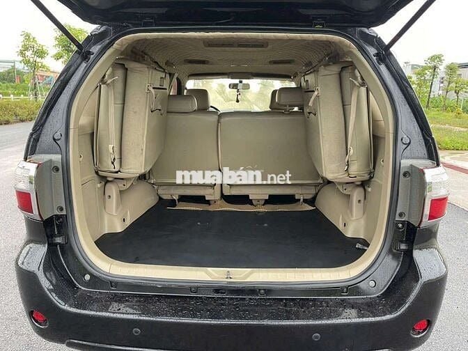 Toyota Fortuner 2010 Xăng Tự động Đen
