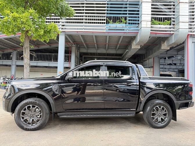 Ford Ranger Wildtrak 2025  Lướt 15.000km - Vay 70%