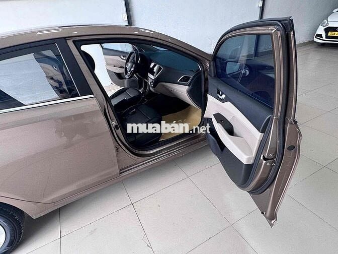 Hyundai Accent 2019, số tự động