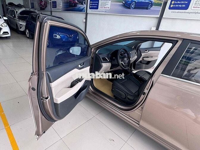 Hyundai Accent 2019, số tự động