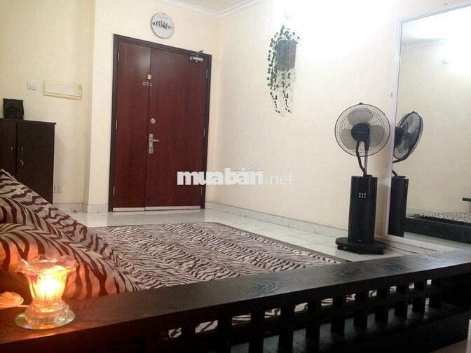 Phòng có máy lạnh/quạt với nhiều chế độ hoạt động khác nhau.