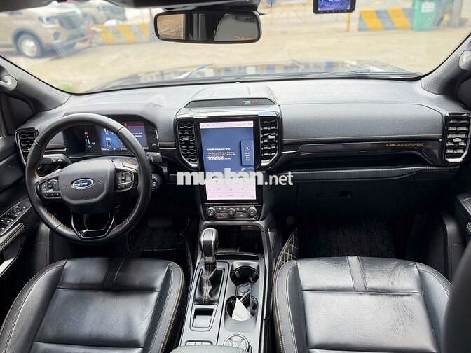 Ford Ranger Wildtrak 2025  Lướt 15.000km - Vay 70%