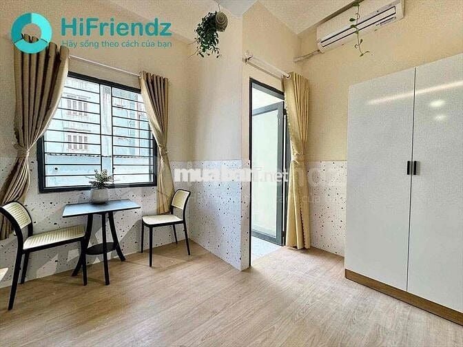 PHÒNG ĐẸP GIÁ RẺ BAN CÔNG THOÁNG, GÁC CAO RỘNG 30m2 GẦN UTH, VLU, Q1