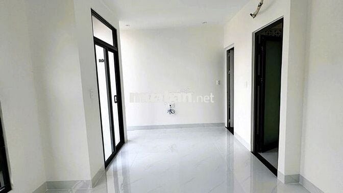 Nhà Trường Thọ, 4PN, thích hợp làm văn phòng, ở ngay, gần Metro
