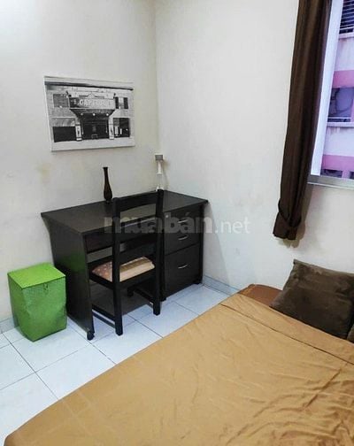 Phòng có máy lạnh/quạt với nhiều chế độ hoạt động khác nhau.