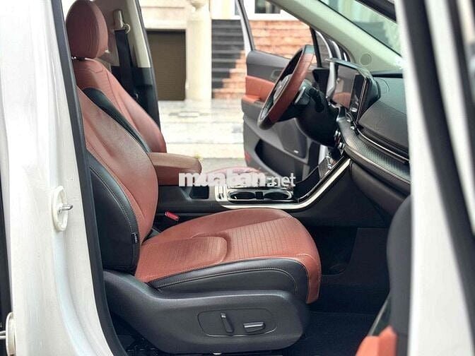 Kia Carnival Signature 2.2D 2022 40.000 km Trắng