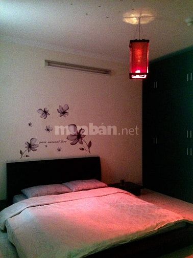Phòng có máy lạnh/quạt với nhiều chế độ hoạt động khác nhau.