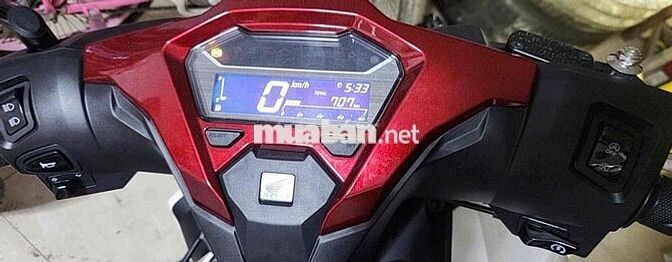 Honda Air Blade Trắng 707 km
