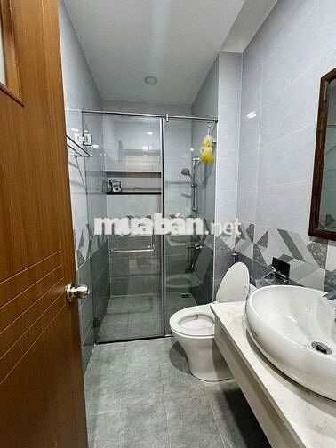 MẶT TIỀN PHÓ ĐỨC CHÍNH QUẬN 1 - 6 TẦNG THANG MÁY - 60 TRIỆU 