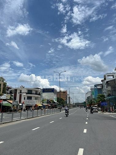 Cho thuê nhà mặt tiền Dương Quảng Hàm, Gò Vấp