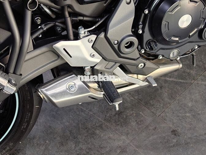 Kawasaki Z650 RS 2023 Xám Titan 3000km