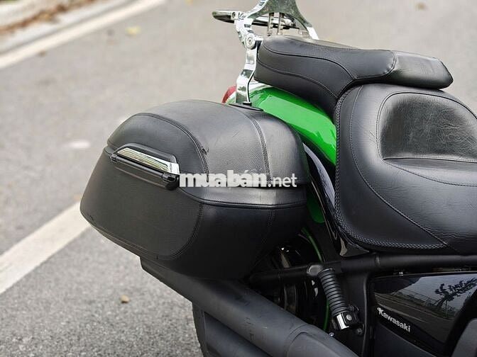 Kawasaki Vulcan 900 Custom 2019 Odo 300 Mile