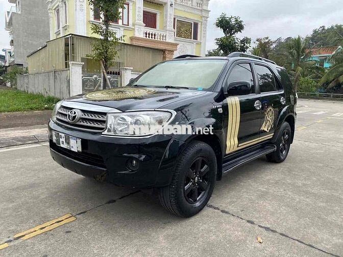 Toyota Fortuner 2009 2 cầu Đen