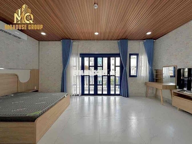PENTHOUSE NGAY ETOWN CỘNG HOÀ - FULL NỘI THẤT - DT 50m2