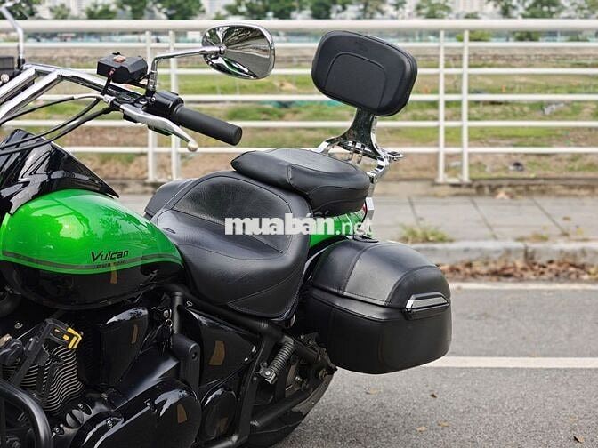 Kawasaki Vulcan 900 Custom 2019 Odo 300 Mile