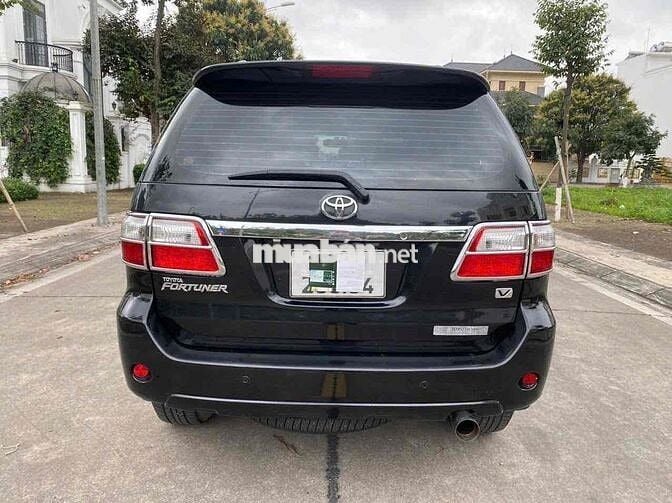 Toyota Fortuner 2009 2 cầu Đen